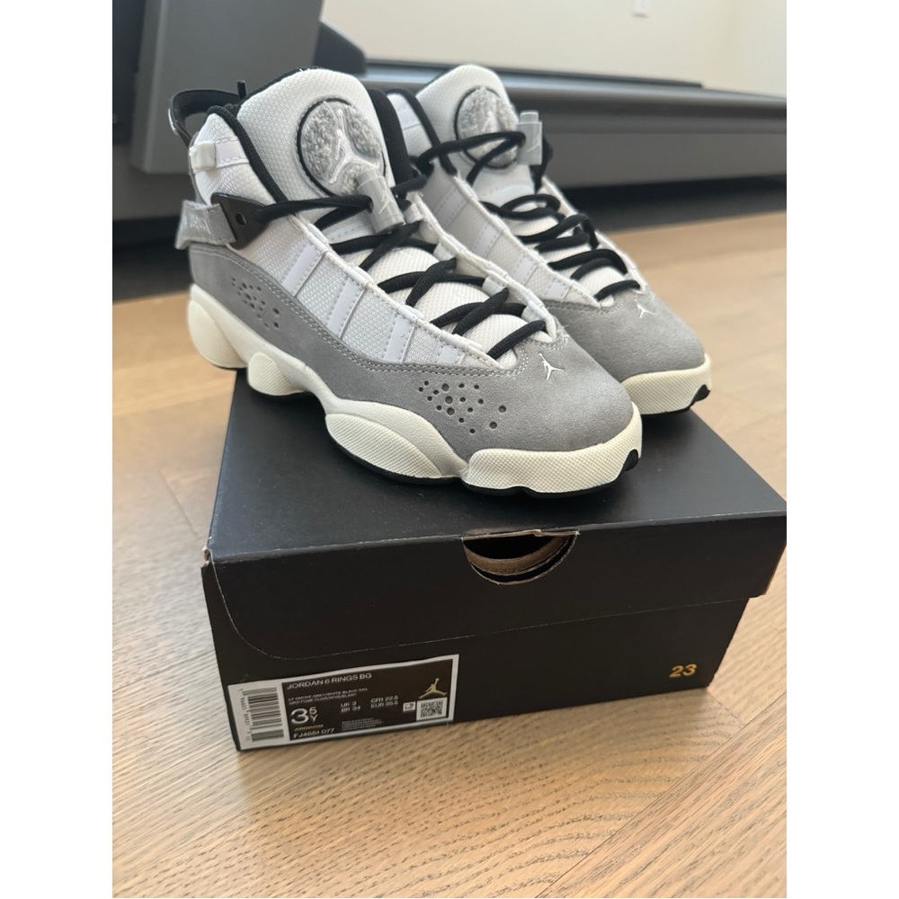 NWT Nike Jordan 6 Rings Big Kids size 3.5Y
